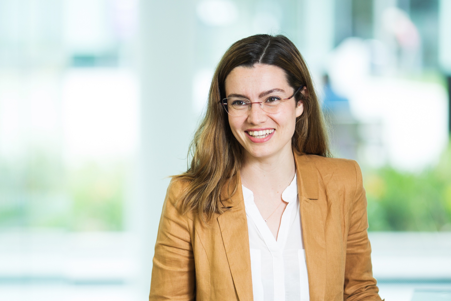 Dr. Claire - Research Fellow in Education - 卡方留学导师